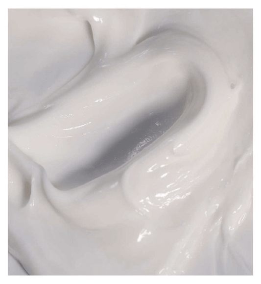 Creamy texture of Bleach London Reincarnation Mask, perfect for restoring and hydrating damaged hair.