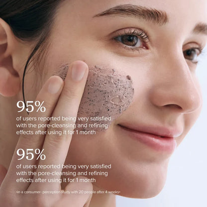 Woman applying a facial scrub with text about user satisfaction rates.