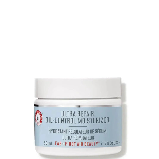 First Aid Beauty Oil-Control Moisturiser 50ml, oil-free formula hydrates and controls shine for soft, clear skin.