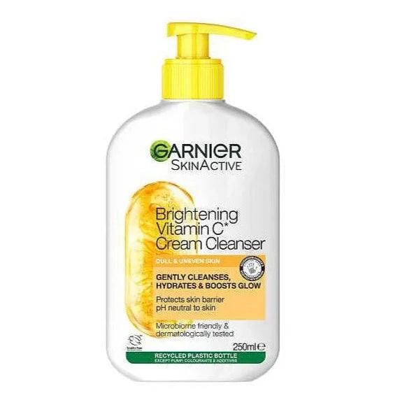Garnier Skin Active Vitamin C Brightening Foam Cleanser 250ml, hydrates, brightens, and cleanses skin gently.