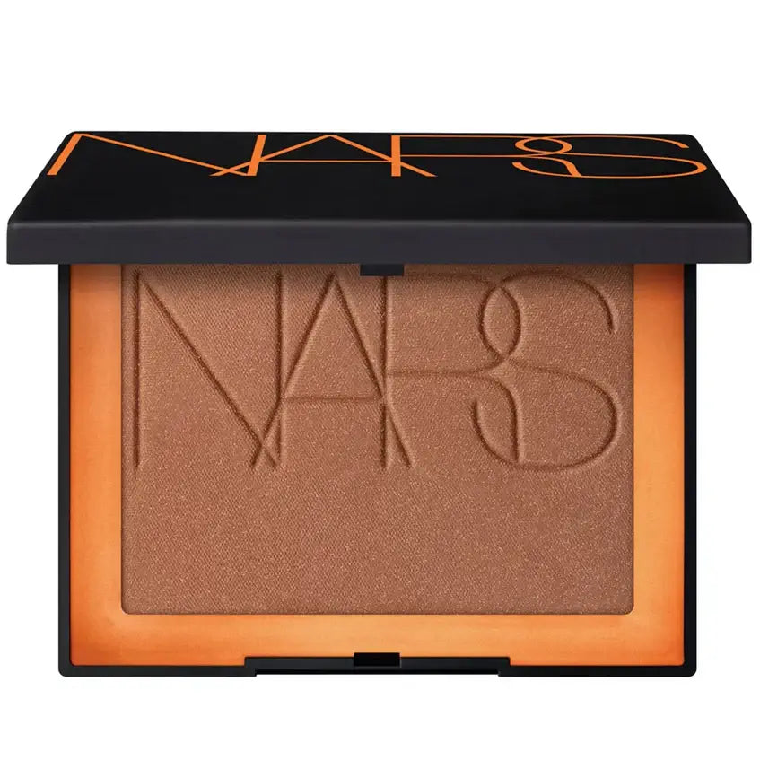 NARS Laguna Bronzing Powder 8g in a sleek black compact with a warm bronze shade.