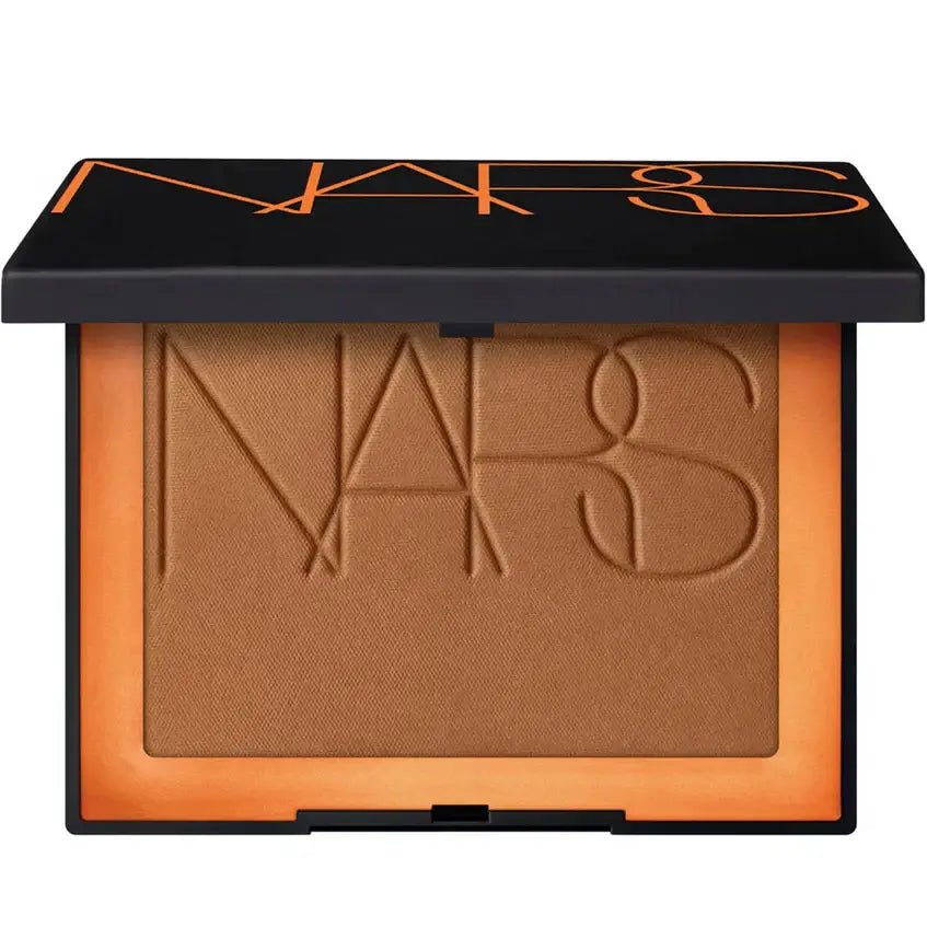 NARS Laguna Bronzing Powder 8g compact showcasing natural matte bronzing shade for a sun-kissed glow.
