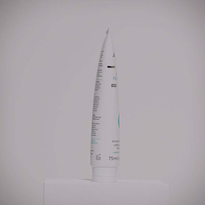 AMELIORATE® Intensive Foot Treatment 75ml tube for dry, rough feet, offering deep hydration and exfoliation.