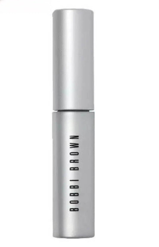 Bobbi Brown Cosmetics Smokey Eye Mascara 3ml in sleek silver packaging for dramatic, voluminous lashes.