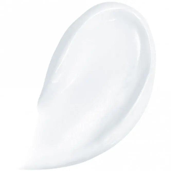 CeraVe Moisturising Cream swatch showing rich, non-greasy texture for hydration on dry skin.