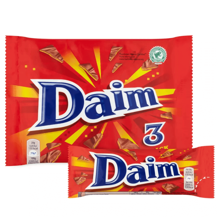 Daim Chocolate Bar Multipack 3x28g with milk chocolate and almond caramel, perfect for snacking.